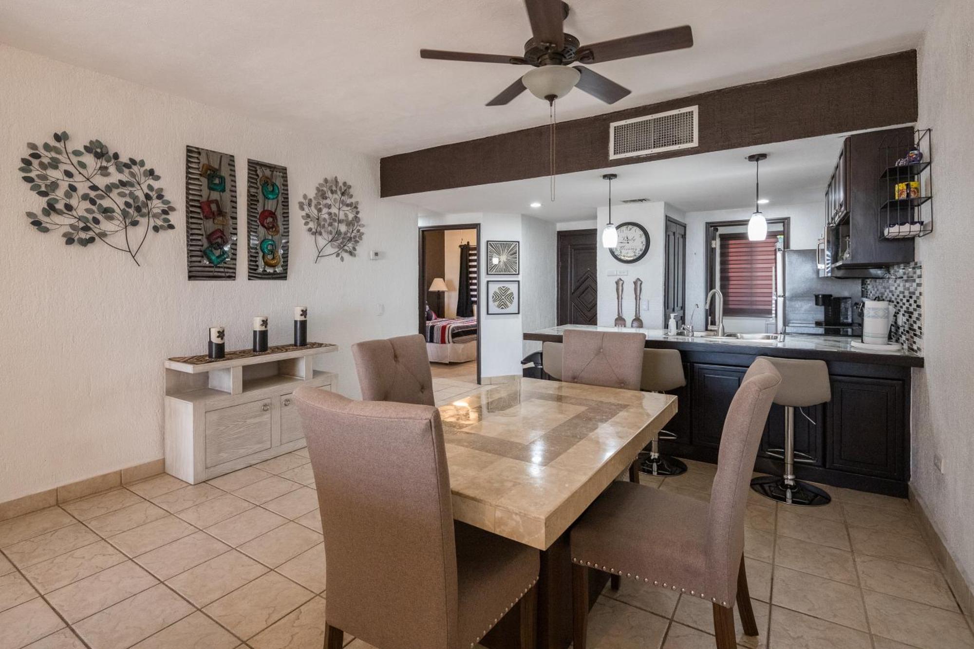 301 C Princesa De Penasco Apartment